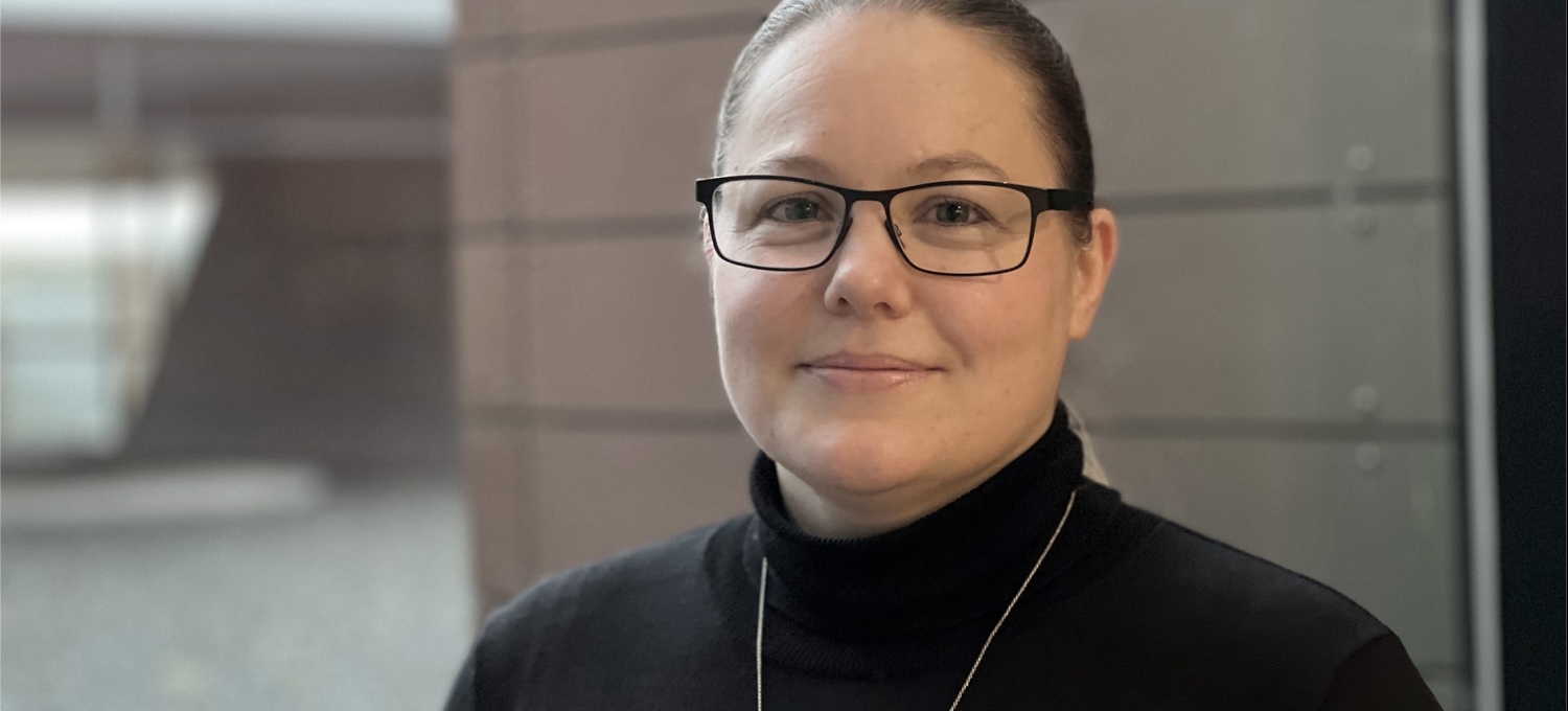 Erfaren kemiker som underviser til kursus i oktober